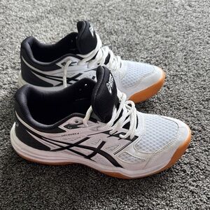 ASICS upcourt 4